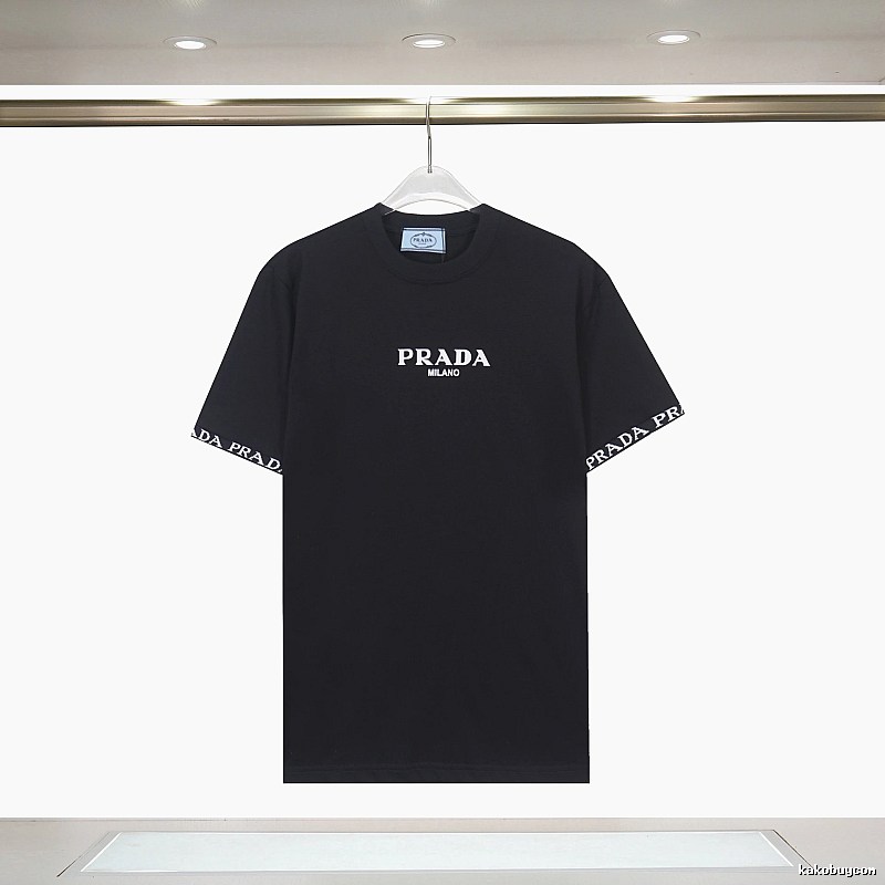Amiri Resort Logo T-shirt Black Small AM for Travel Looks