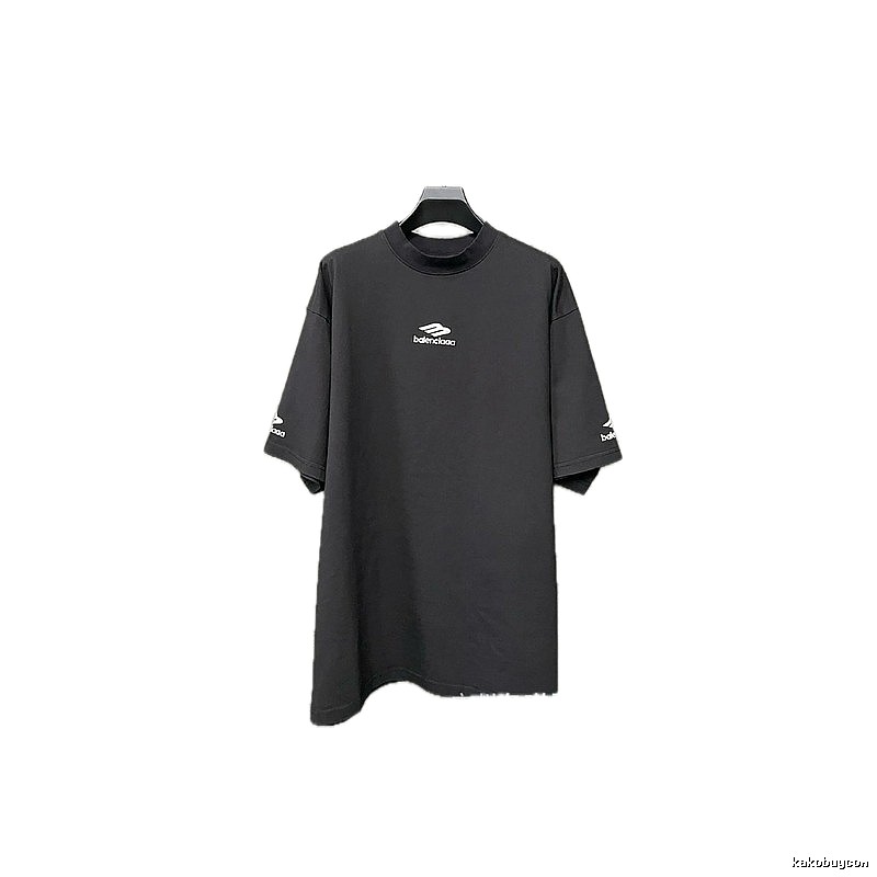 Balenciaga minimalist style black T-shirt