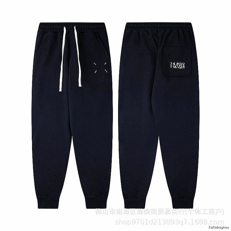 Balenciaga Weekend Logo hoodie Black Pullover Small for Weekend Wear