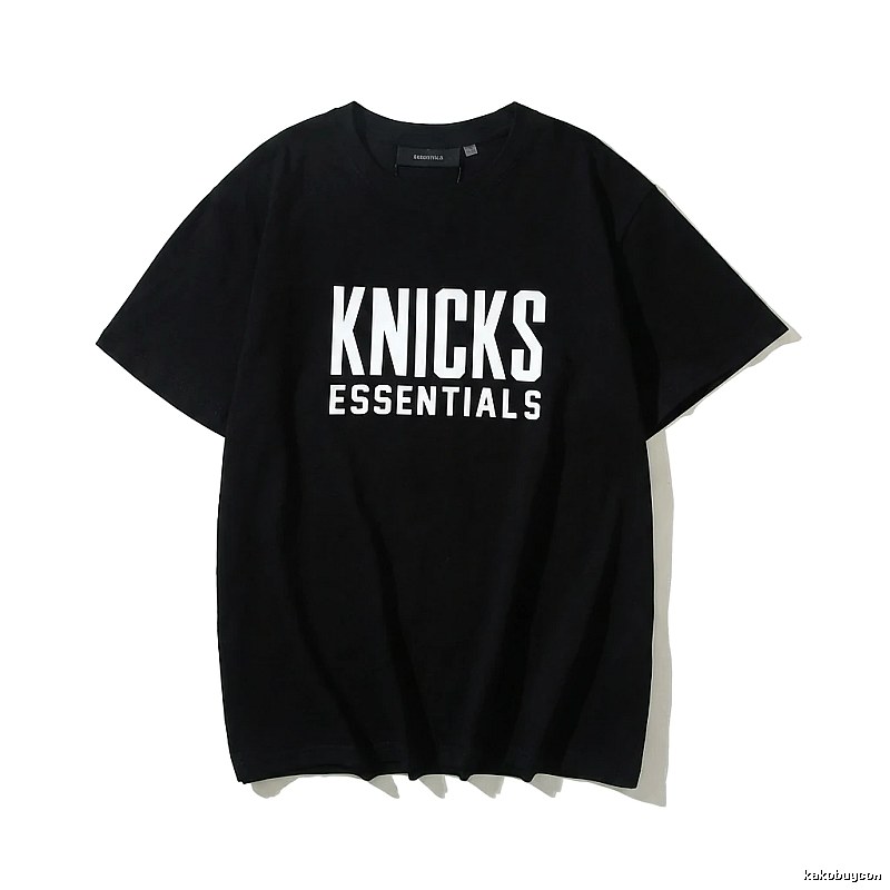 ESSENTIALS minimalist black T-shirt