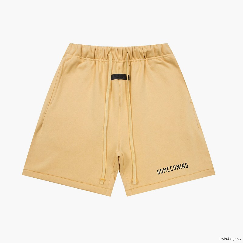 ESSENTIALS minimalist style khaki shorts