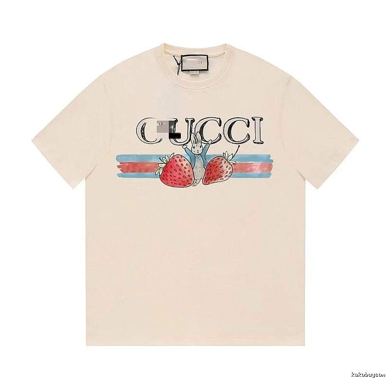 Gucci Strawberry Rabbit Print Vintage Off-white Short Sleeve T-Shirt