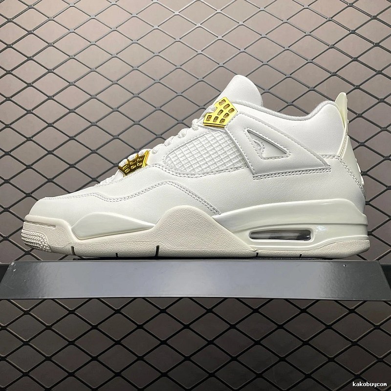 Jordan Basketball High-Tops, Structured High Top in White and Yellow