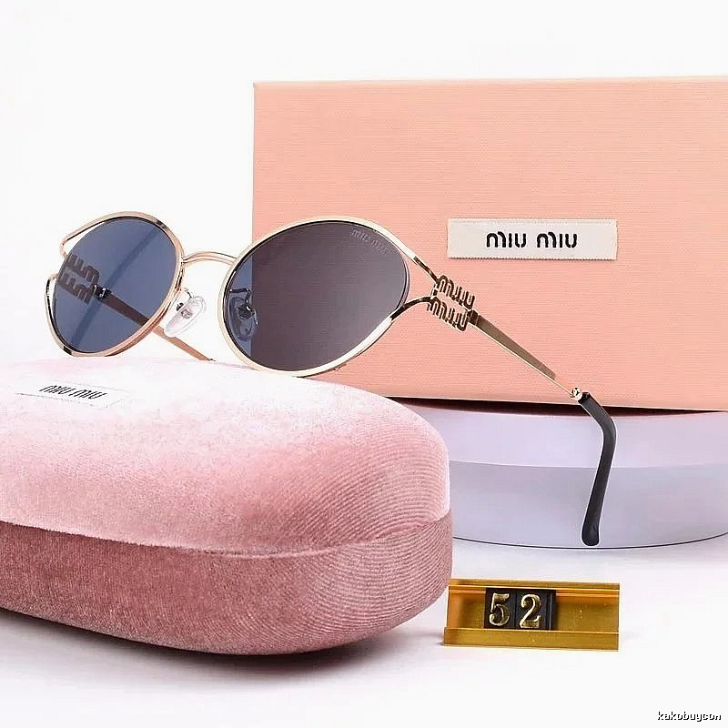 Miu Miu Logo Detail Oversized sunglasses Black Oval Sunglasses with Relaxed Feel
