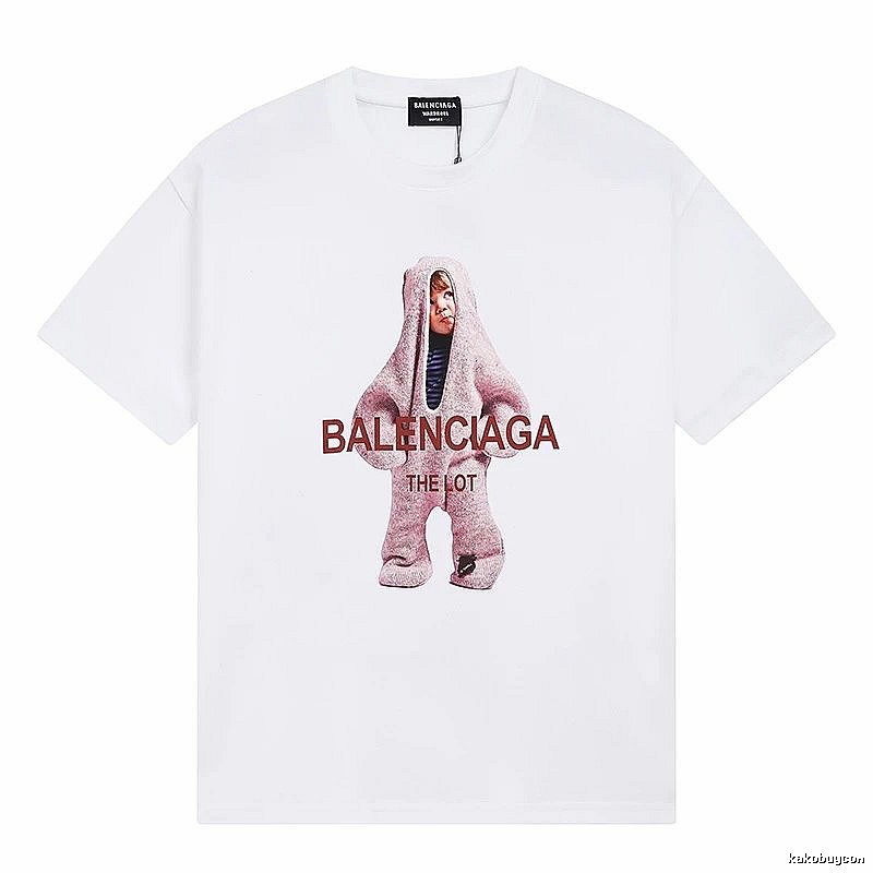 Parisian-style printed white T-shirt