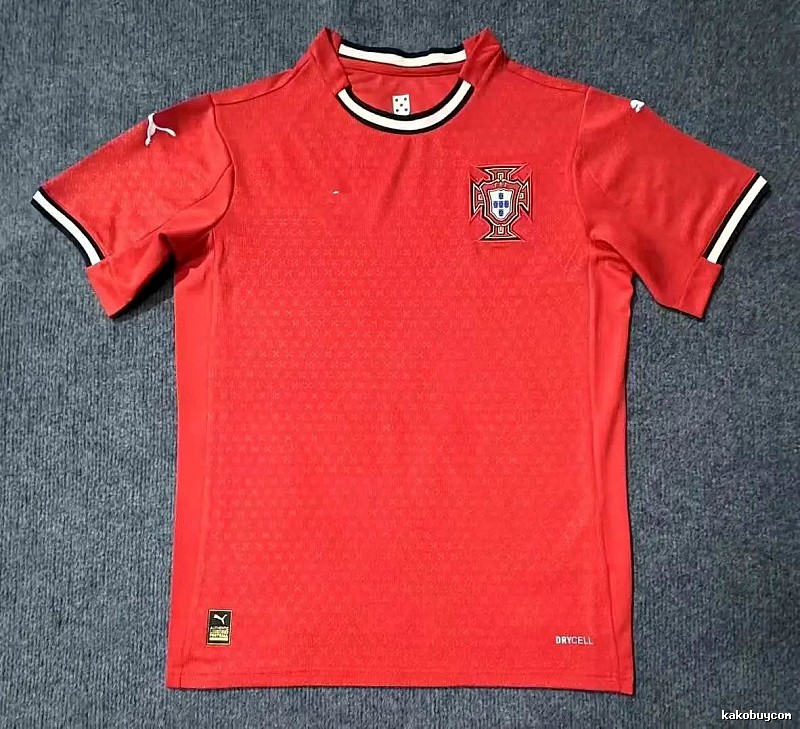 Real Madrid Casual Home soccer jersey White Football Gold for Streetwear Looks