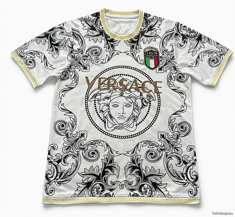 Stussy-printed trendy white T-shirt