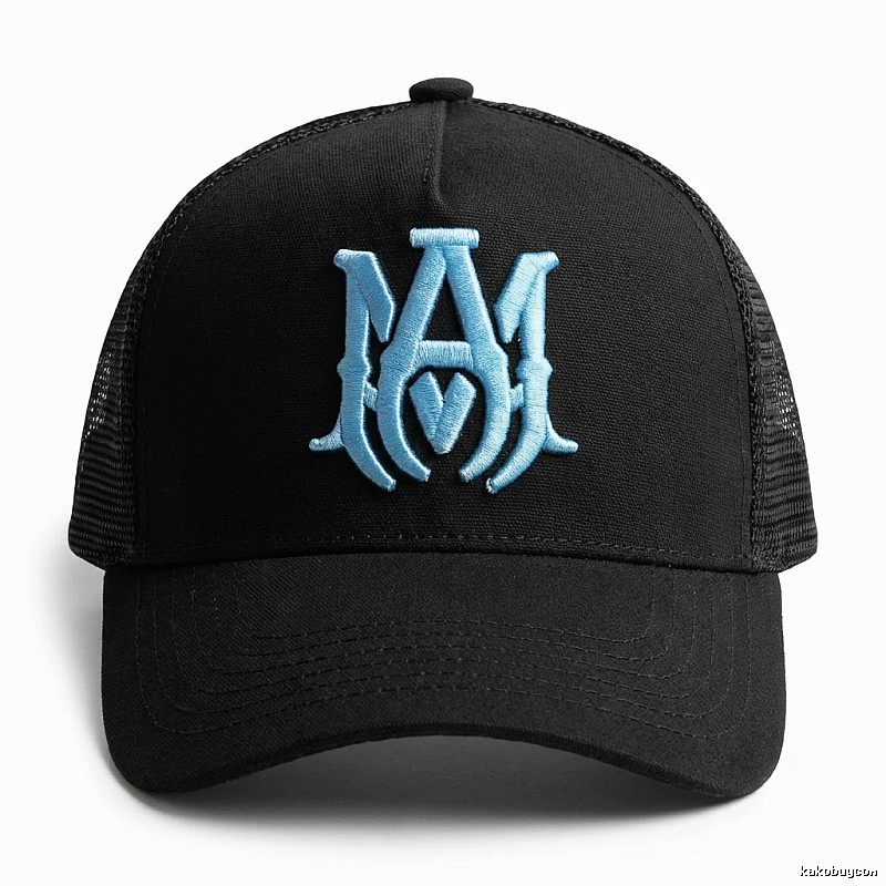The classic black baseball cap of AMIRI.